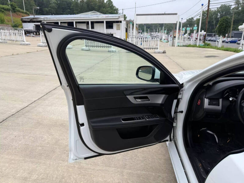 2016 Jaguar XF 35t Premium