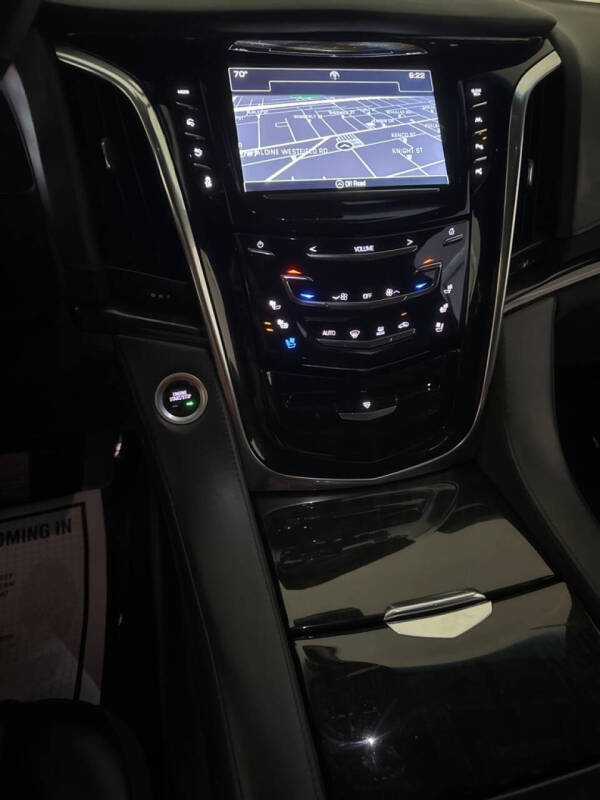 2018 Cadillac Escalade Platinum