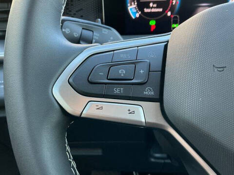 2025 Volkswagen Tiguan SE 4Motion