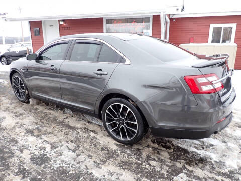 2019 Ford Taurus SHO