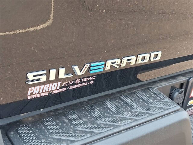 2025 Chevrolet Silverado EV LT
