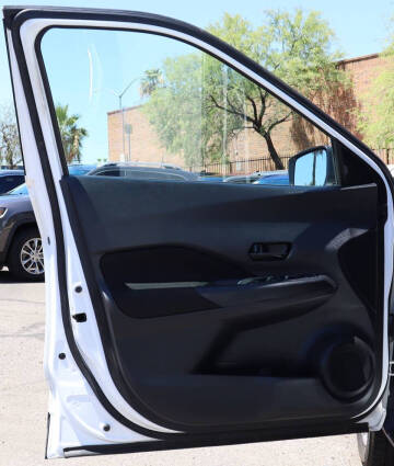2023 Nissan Kicks S