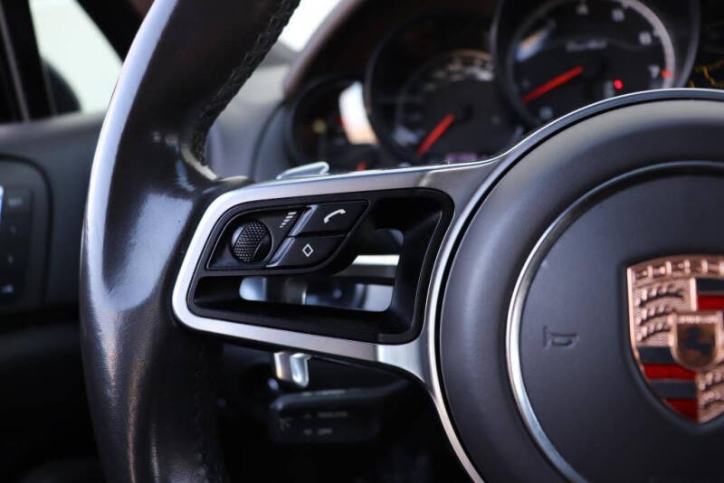 2015 Porsche Cayenne Turbo