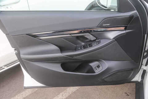 2024 BMW i5 eDrive40