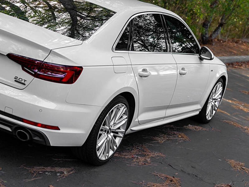 2018 Audi A4 2.0T quattro Prestige