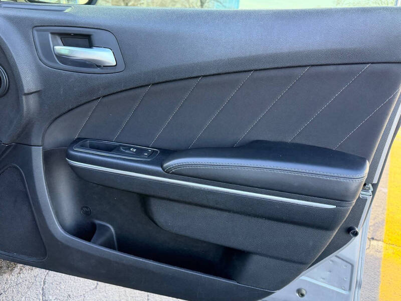 2015 Dodge Charger SXT