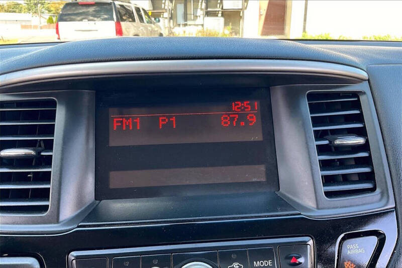 2014 Nissan Pathfinder S