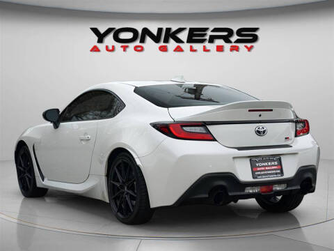 2023 Toyota GR86 Premium