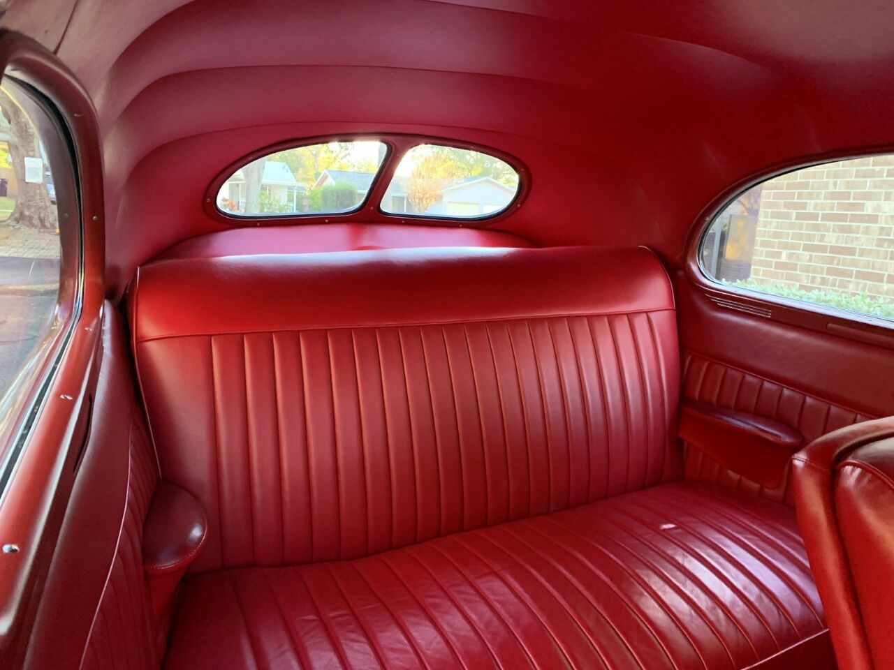 1939 Ford Deluxe 69