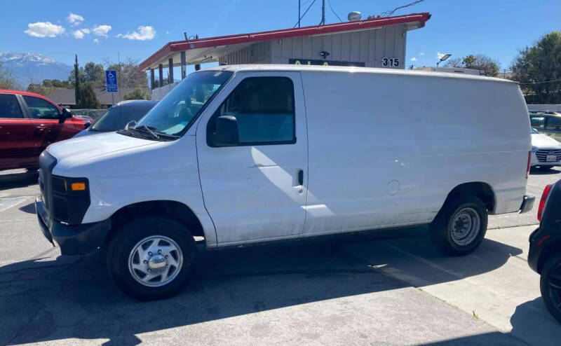 2009 Ford E-Series Econoline Van Commercial photo 2