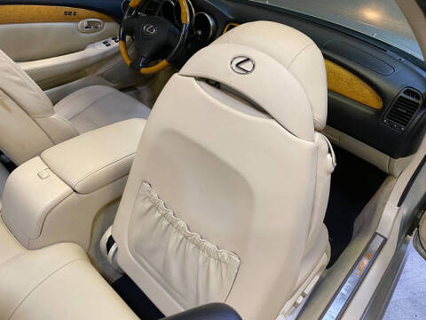 2005 Lexus SC 430