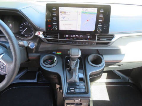 2023 Toyota Sienna XSE 7-Passenger