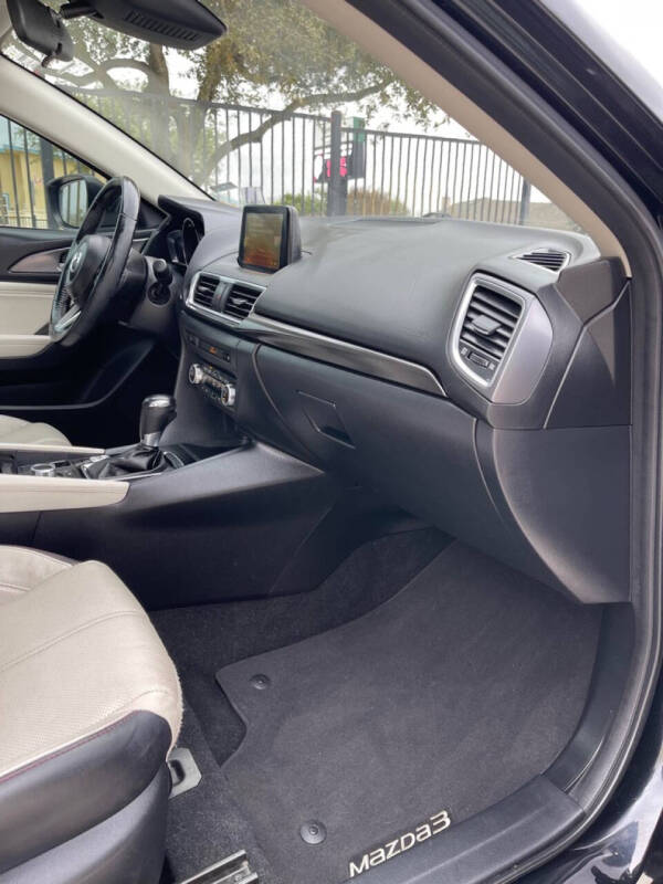 2018 Mazda MAZDA3 Grand Touring