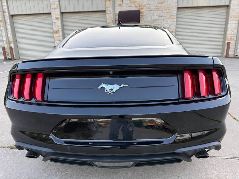 2022 Ford Mustang EcoBoost Premium