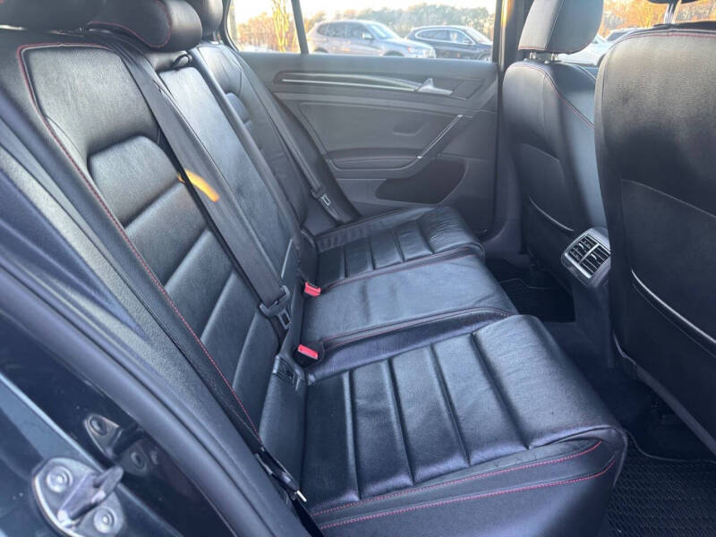 2017 Volkswagen Golf GTI SE