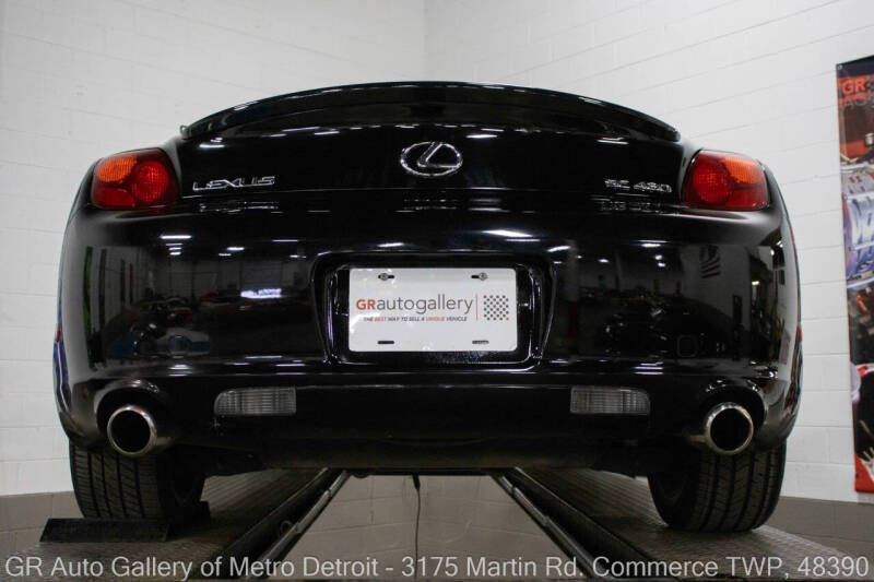 2004 Lexus SC 430