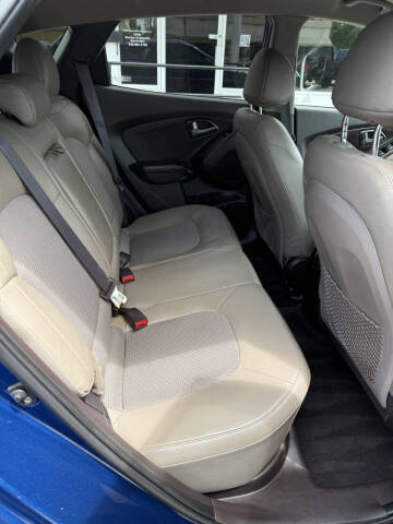 2015 Hyundai Tucson SE