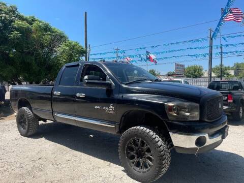 2006 Dodge Ram 2500 for sale at THOM'S MOTORS in Houston TX