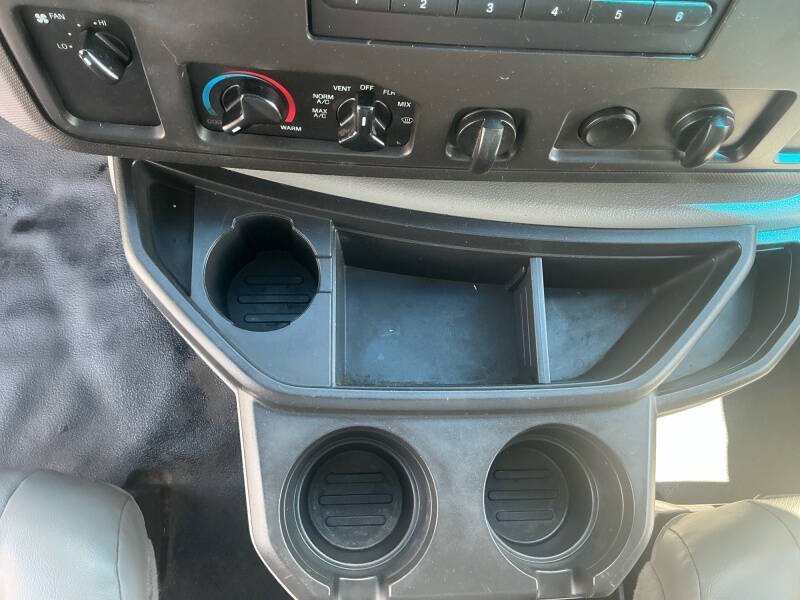 2016 Ford E-Series