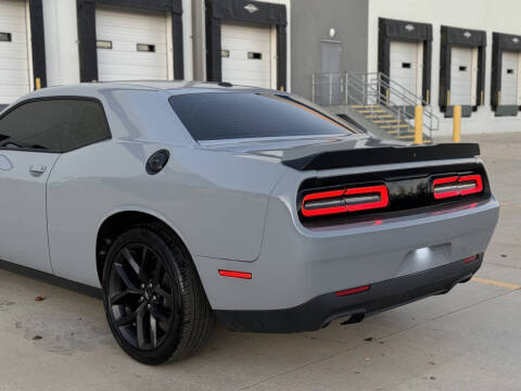 2020 Dodge Challenger SXT
