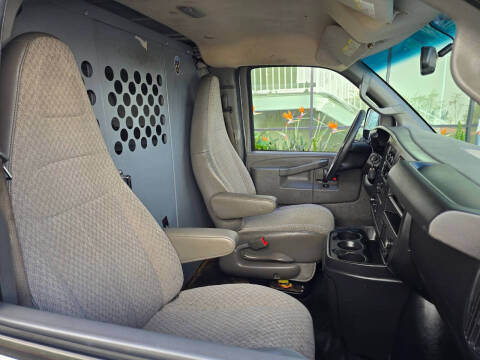 2016 Chevrolet Express 2500