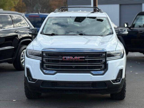 2023 GMC Acadia AT4