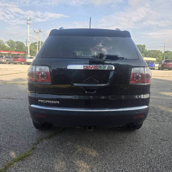 2011 GMC Acadia SLE