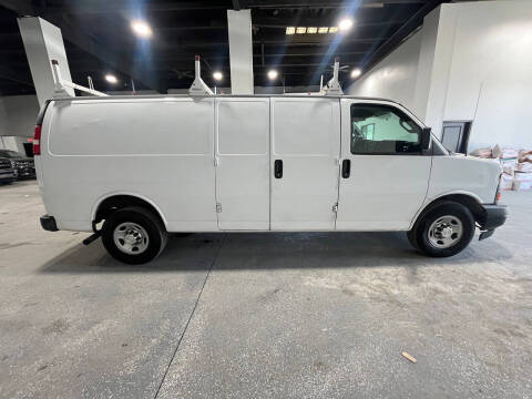 2017 Chevrolet Express 2500