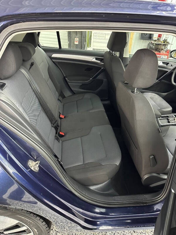 2016 Volkswagen e-Golf SE