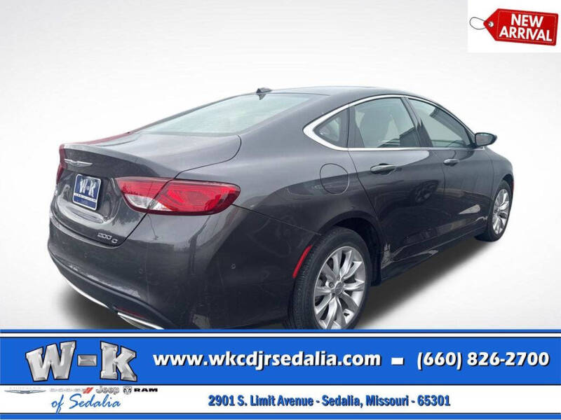 2016 Chrysler 200 C