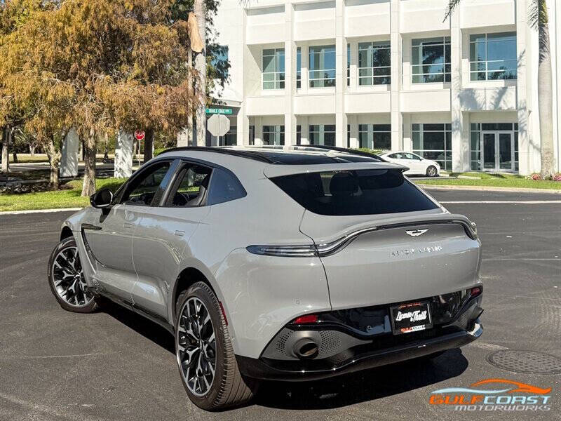 2021 Aston Martin DBX