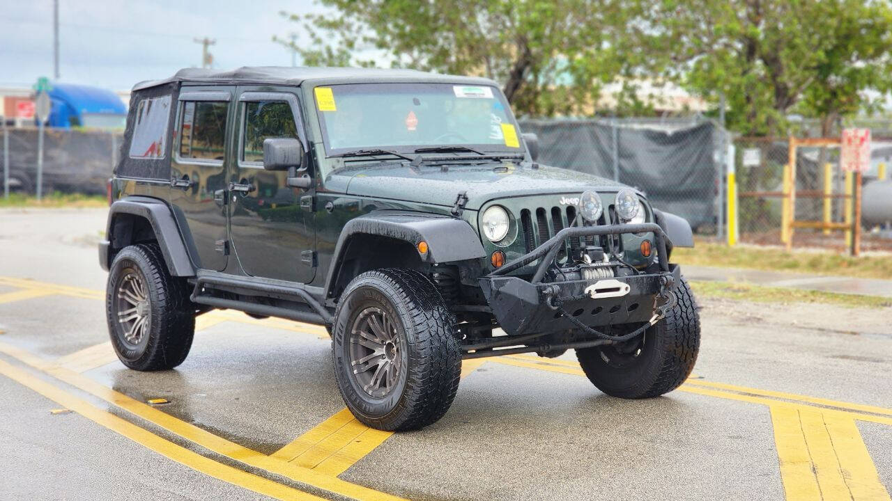 2012 Jeep Wrangler Unlimited  - $17,900