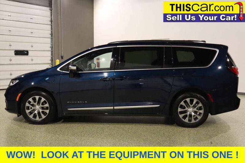 2025 Chrysler Pacifica Plug-In Hybrid Pinnacle
