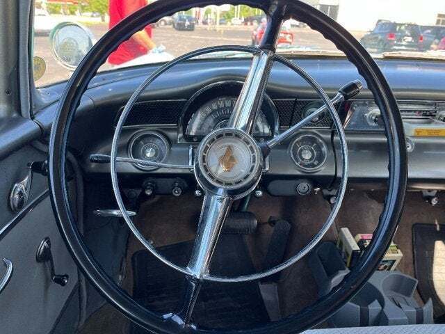 1955 Pontiac Chieftain 35