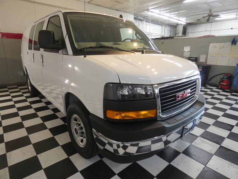 2023 GMC Savana 2500