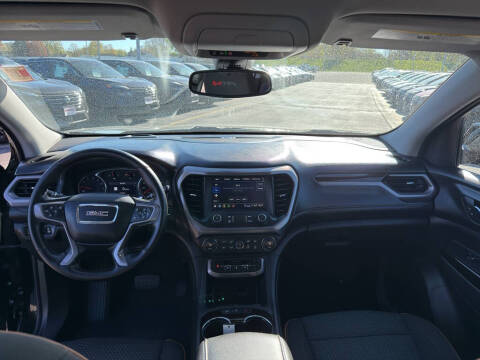 2023 GMC Acadia AT4