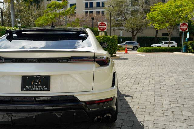 2023 Lamborghini Urus Performante