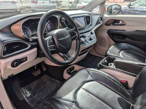 2020 Chrysler Voyager LXi