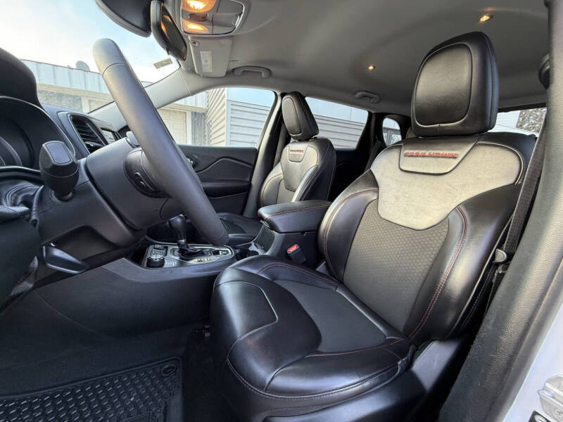 2021 Jeep Cherokee Trailhawk