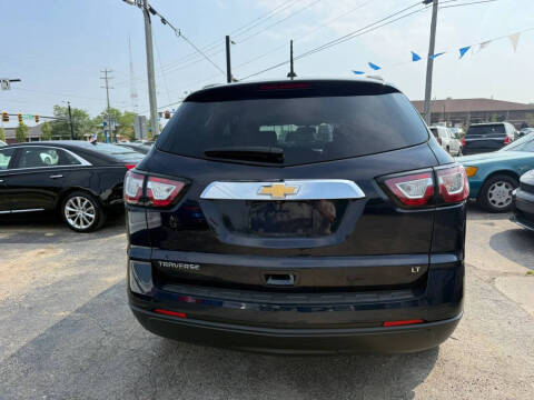 2017 Chevrolet Traverse LT