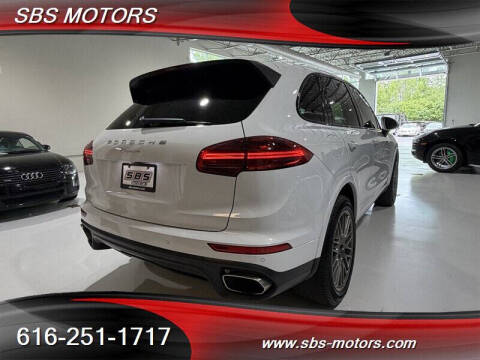 2017 Porsche Cayenne Platinum Edition