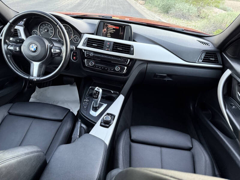 2016 BMW 3 Series 320i