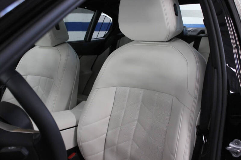 2024 BMW i5 eDrive40