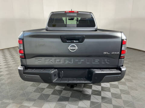2025 Nissan Frontier SL
