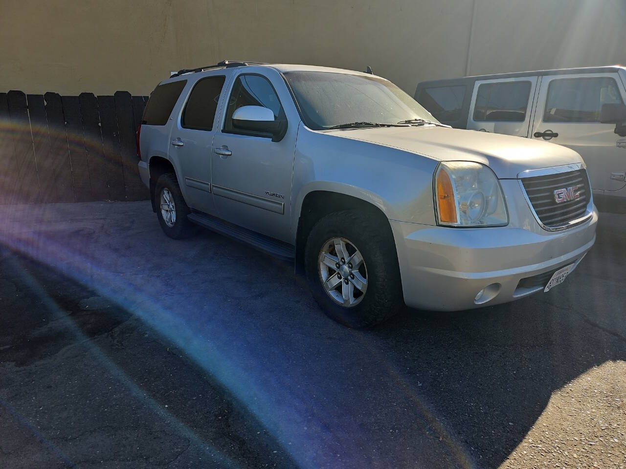 2012 GMC Yukon for sale at LOS ALTOS AUTOMOTRIZ LLC in Modesto, CA