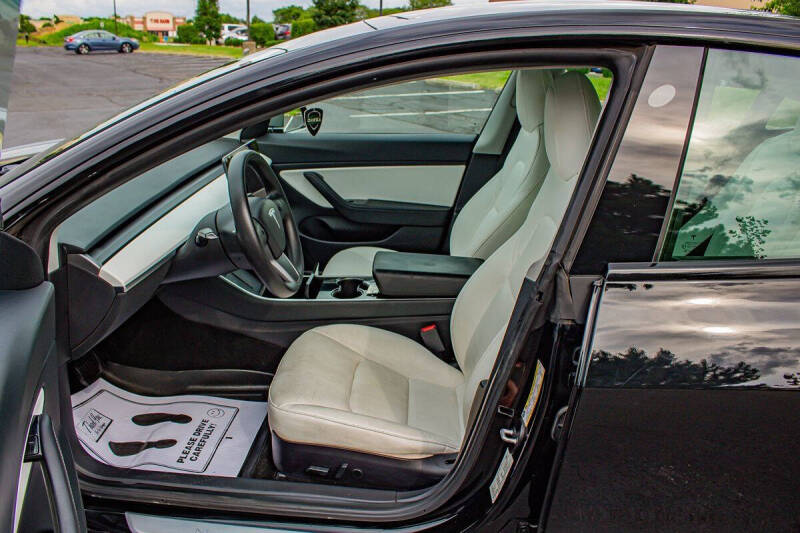 2020 Tesla Model 3 Standard Range Plus