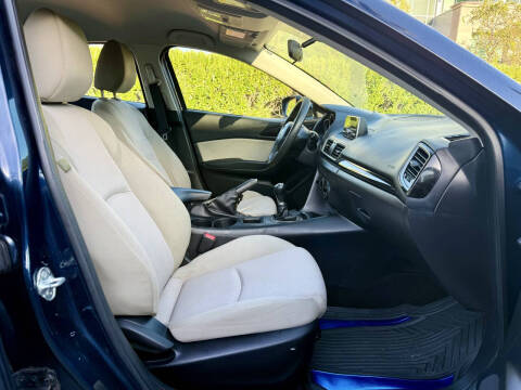 2014 Mazda MAZDA3 i Sport