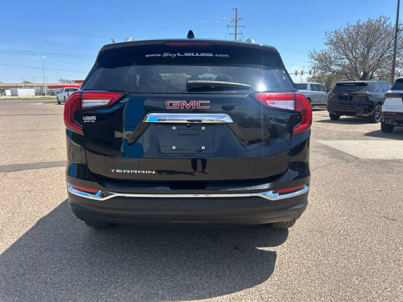 2024 GMC Terrain SLT
