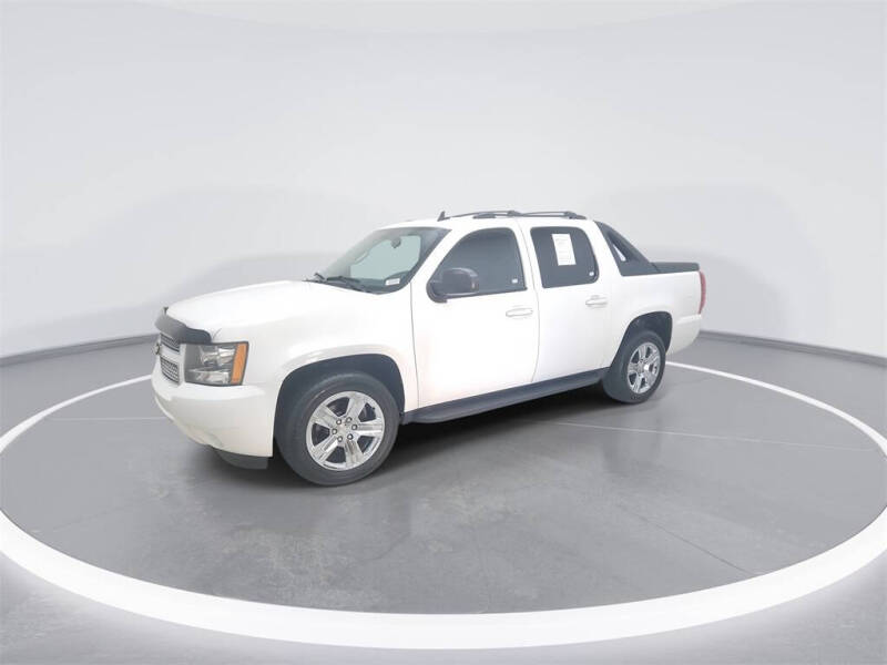 2011 Chevrolet Avalanche LS