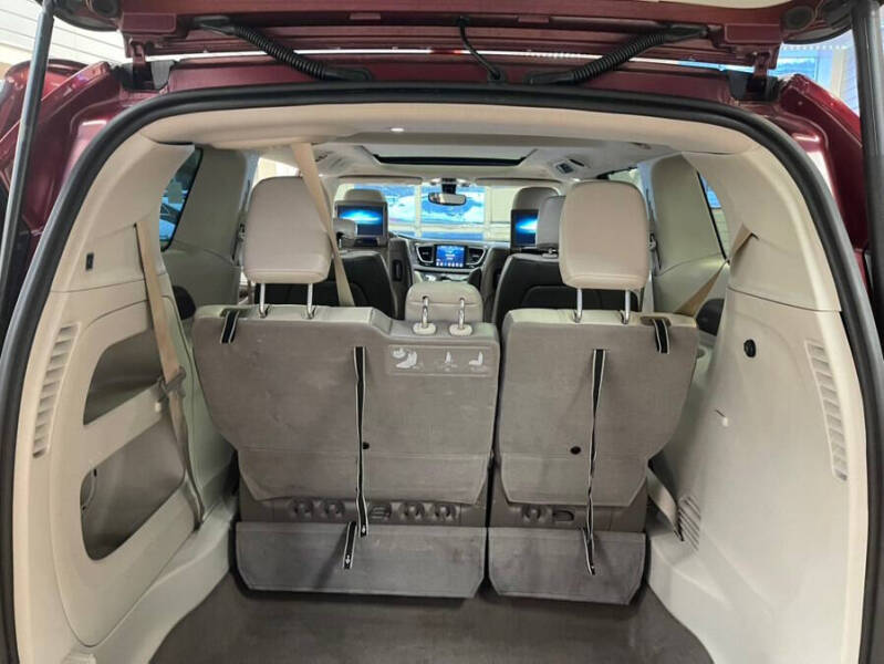 2018 Chrysler Pacifica Touring L Plus